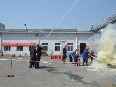 公司举办应急预案演练,紧绷安全这根弦